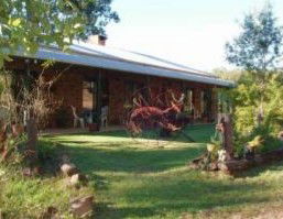 Twilight Grove Farm Bed And Breakfast  - Mackay Tourism 0
