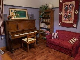 Barney Creek Vineyard Cottages - Mackay Tourism 0