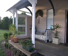 Barney Creek Vineyard Cottages - Mackay Tourism 4