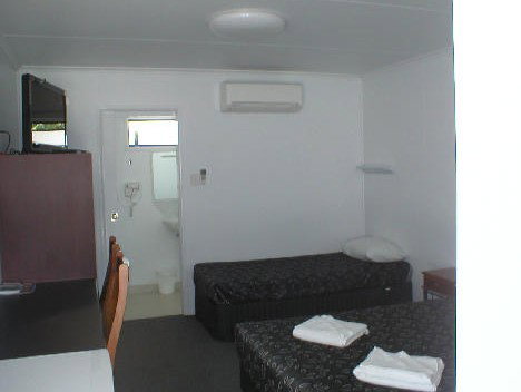 Winton Outback Motel - Mackay Tourism 5