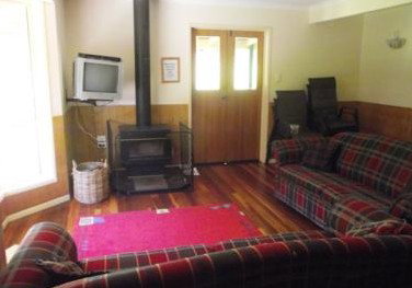 Sanctuary - Holiday Home - Mackay Tourism 3