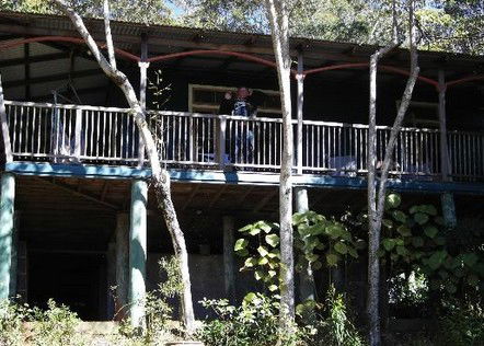 Cloudlake Mountain Retreat - Mackay Tourism 4