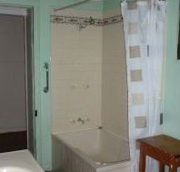Harristown Guest Rooms - Mackay Tourism