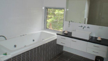 Twin Falls Retreat - Mackay Tourism 0