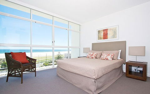 Kirra Surf Apartments - Mackay Tourism 5