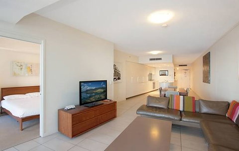 Grand Mercure Apartments Coolangatta - Mackay Tourism 0