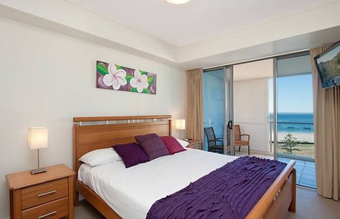 Grand Mercure Apartments Coolangatta - Mackay Tourism 4