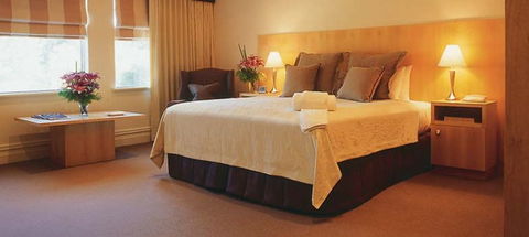 Cape Lodge - Mackay Tourism 3