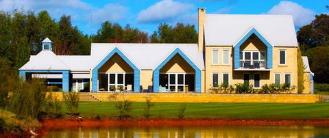 Cape Lodge - Mackay Tourism 4
