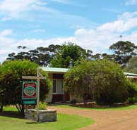 Lakeside Holiday Villas - Mackay Tourism