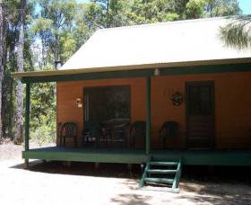 Loose Goose Chalets - Mackay Tourism 0