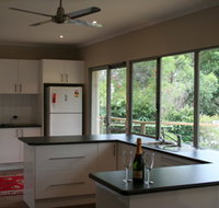 Pelicans At Denmark - Holiday Home - Mackay Tourism