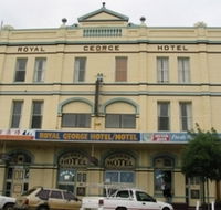 Royal George Motel Hotel - Mackay Tourism
