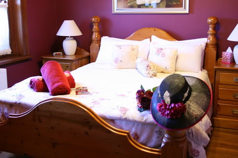Carter Cottages - Mackay Tourism 1
