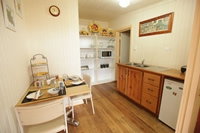 Carter Cottages - Mackay Tourism 8