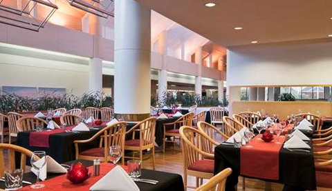 Doubletree By Hilton Alice Springs - Mackay Tourism 1
