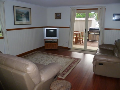 Moreton Island Bed And Breakfast Accommodation - Kiarabilli - Mackay Tourism 4