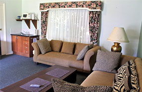 Woodleigh Homestead Bed & Breakfast - Mackay Tourism 2