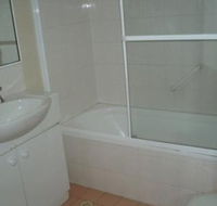 Outrigger Resort Burleigh Heads - Mackay Tourism