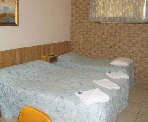 Palm Trees Motel - Mackay Tourism 2