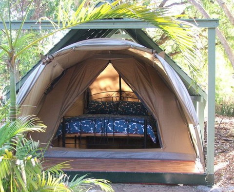 Arcadia Beach Guest House - Mackay Tourism 3