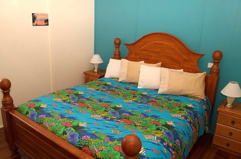 Arcadia Beach Guest House - Mackay Tourism 5