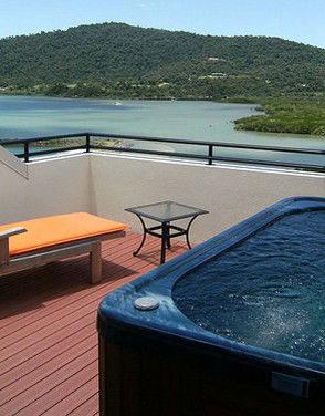 Blue Horizon Resort Apartments - Mackay Tourism 4