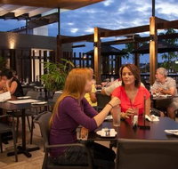 Browns Plains Hotel - Mackay Tourism