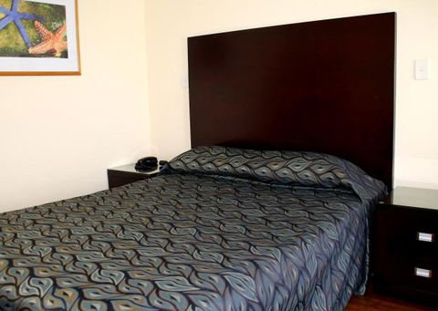 Centenary Motor Inn - Mackay Tourism 3