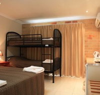 Emerald Central Palms Motel