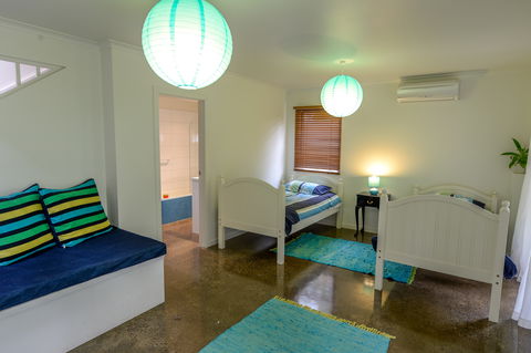 Surfers Palace Torquay - Mackay Tourism 1