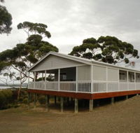 Oyster Bay Retreat - Mackay Tourism