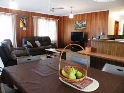 Oyster Bay Retreat - Mackay Tourism 2