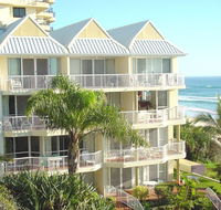 Crystal Beach Resort - Mackay Tourism
