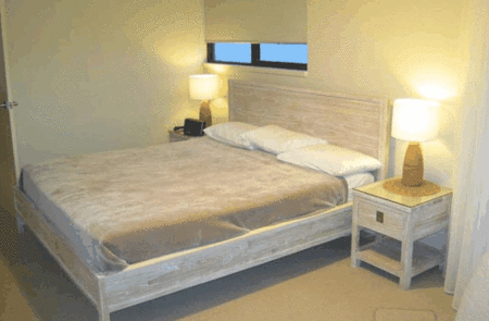 Esplanade Luxury Beachfront Apartments - Mackay Tourism 5