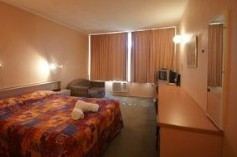 Barclay Gardens Motor Inn - Mackay Tourism 1