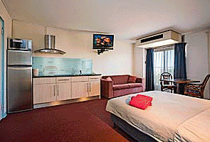 Sea Breeze Resort - Mackay Tourism 1