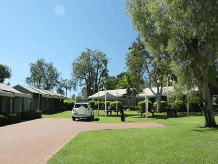 Kununurra Lakeside Resort - Mackay Tourism 1