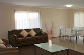 Paradise Holiday Apartments Villas - Mackay Tourism 1