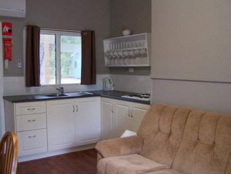 Four Seasons Holiday Park - Mackay Tourism 0