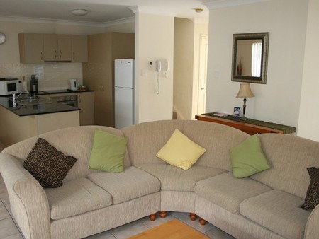 Pacific Sun Gold Coast Holiday Townhouse - Mackay Tourism 0