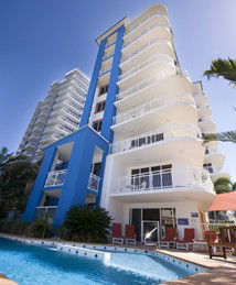 Myconos Resort - Mackay Tourism 3
