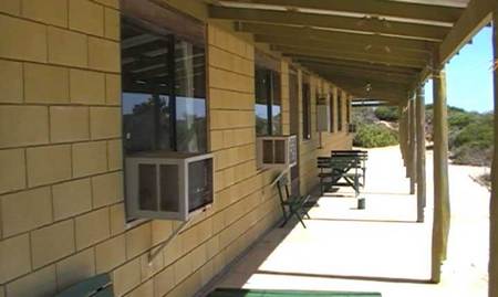 Nanga Bay Resort And Caravan Park - Mackay Tourism 4