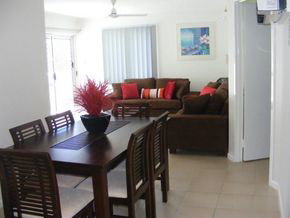 Port Douglas Outrigger Apartments - Mackay Tourism 5