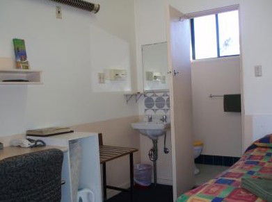Lithgow Valley Motel - Mackay Tourism 0