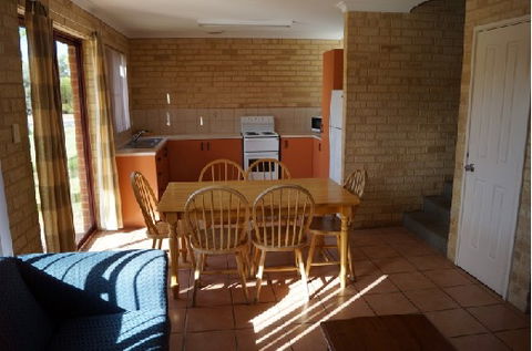 Kalbarri Palm Resort - Mackay Tourism 2