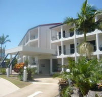 L'Amor Holiday Apartments - Mackay Tourism