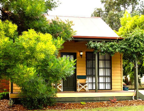 Mountain View Motor Inn And Holiday Lodges - Mackay Tourism 0