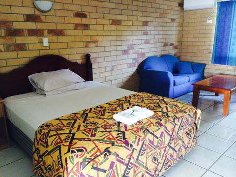 Moranbah Motor Inn Bar And Restaurant - Mackay Tourism 1