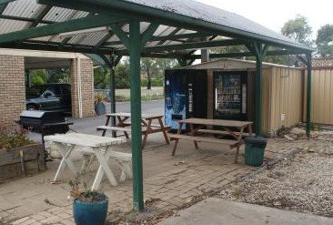 Peppinella Motel - Mackay Tourism 3